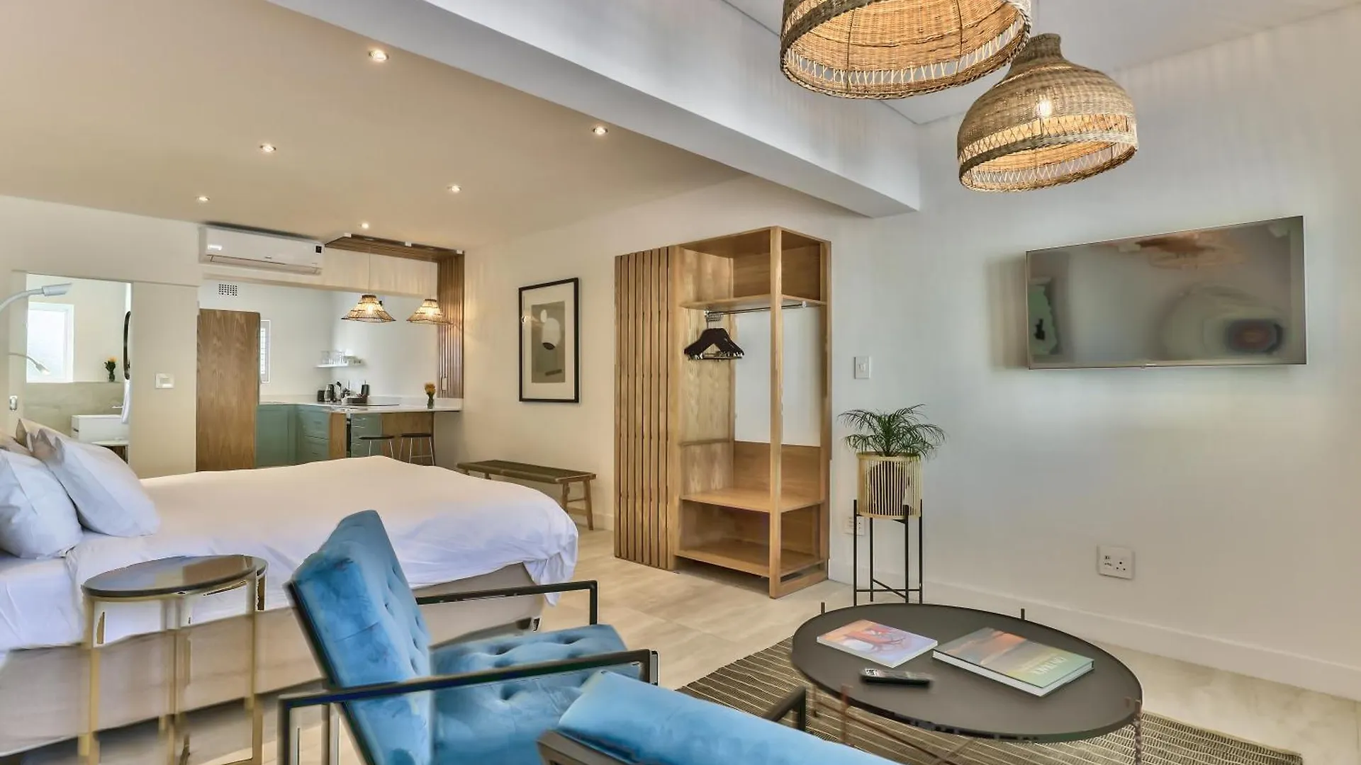 Apartment Studio On The Beach In Camps Bay Cape Town